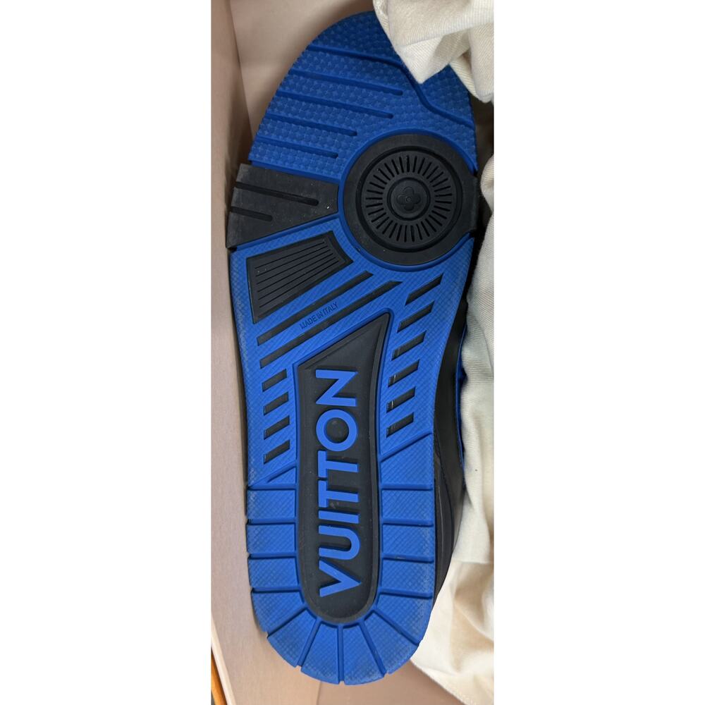 Louis Vuitton Trainer Blue/Black Monogram Sneakers - Picture 9 of 11